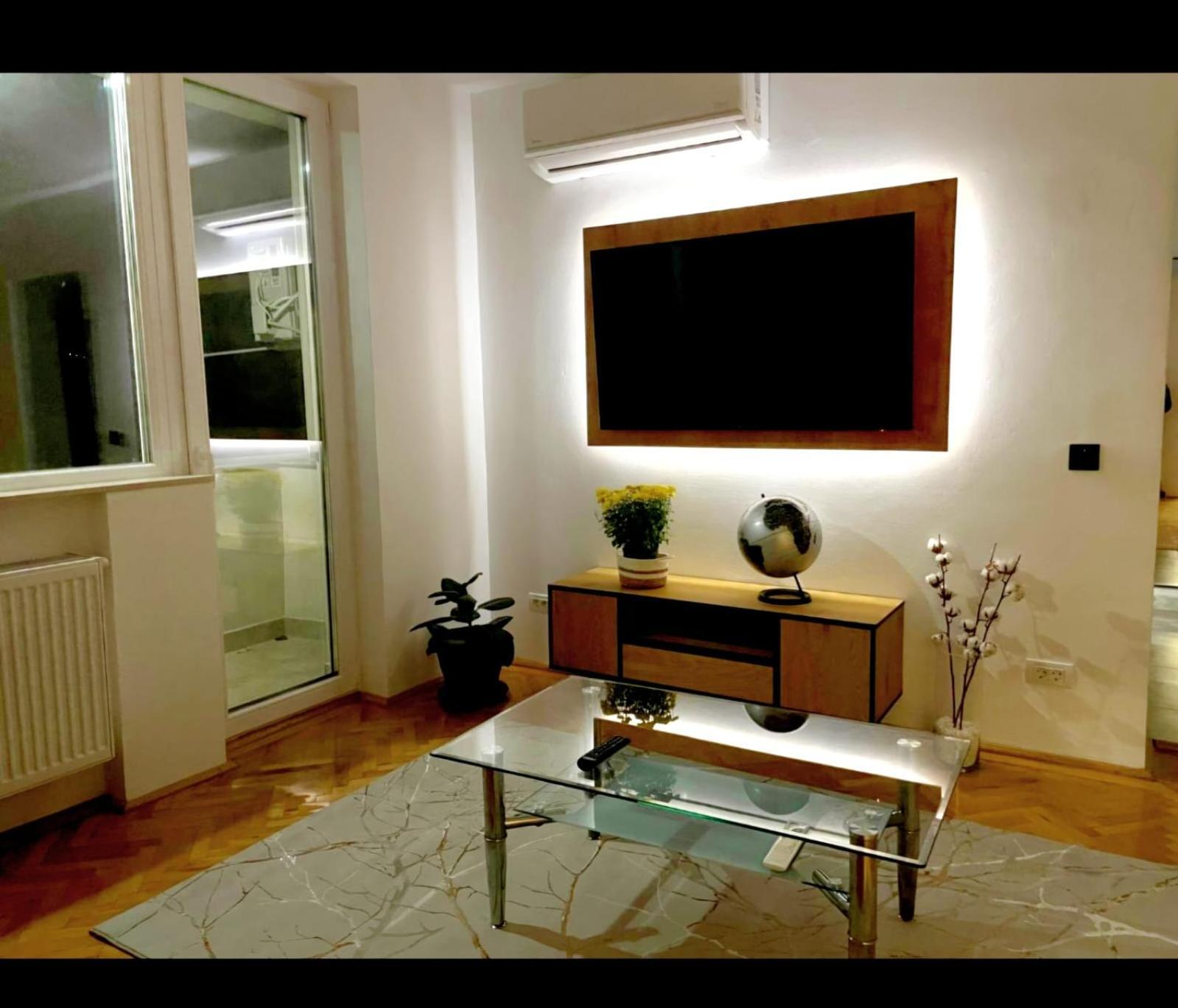 Casa Bella - Apartment In The City Center アラド エクステリア 写真